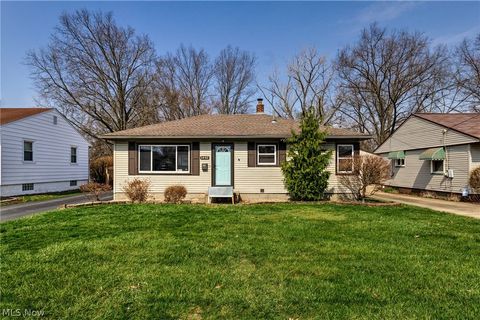 Homes For Sale - 1440 Eastland Avenue<br/> Trumbull County, Warren, OH 44484