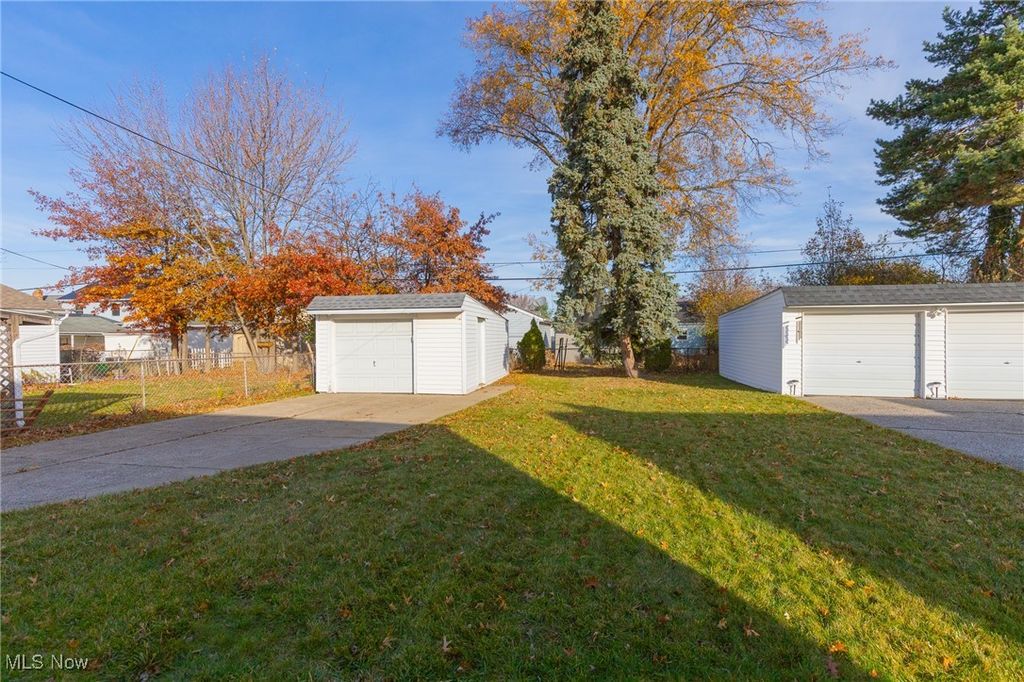 Photo of 5918 Ira Avenue, Cleveland, OH 44144 (MLS # 5174178)