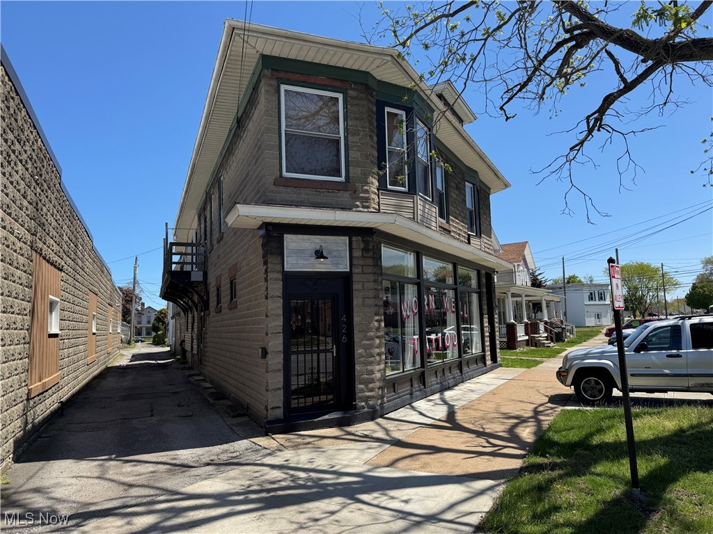 Huron Ave - Commercial Sale
