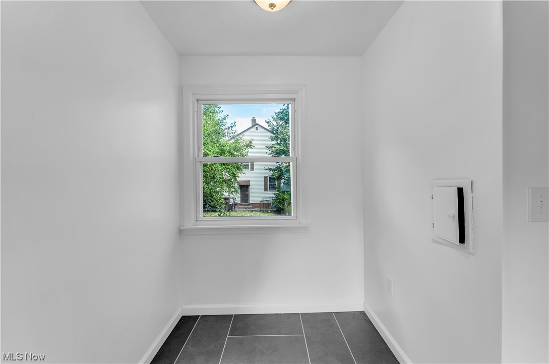 Shaker Lee - Residential