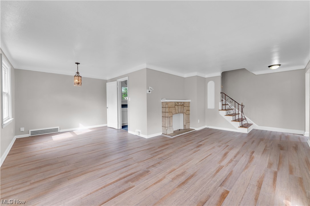 Shaker Lee - Residential