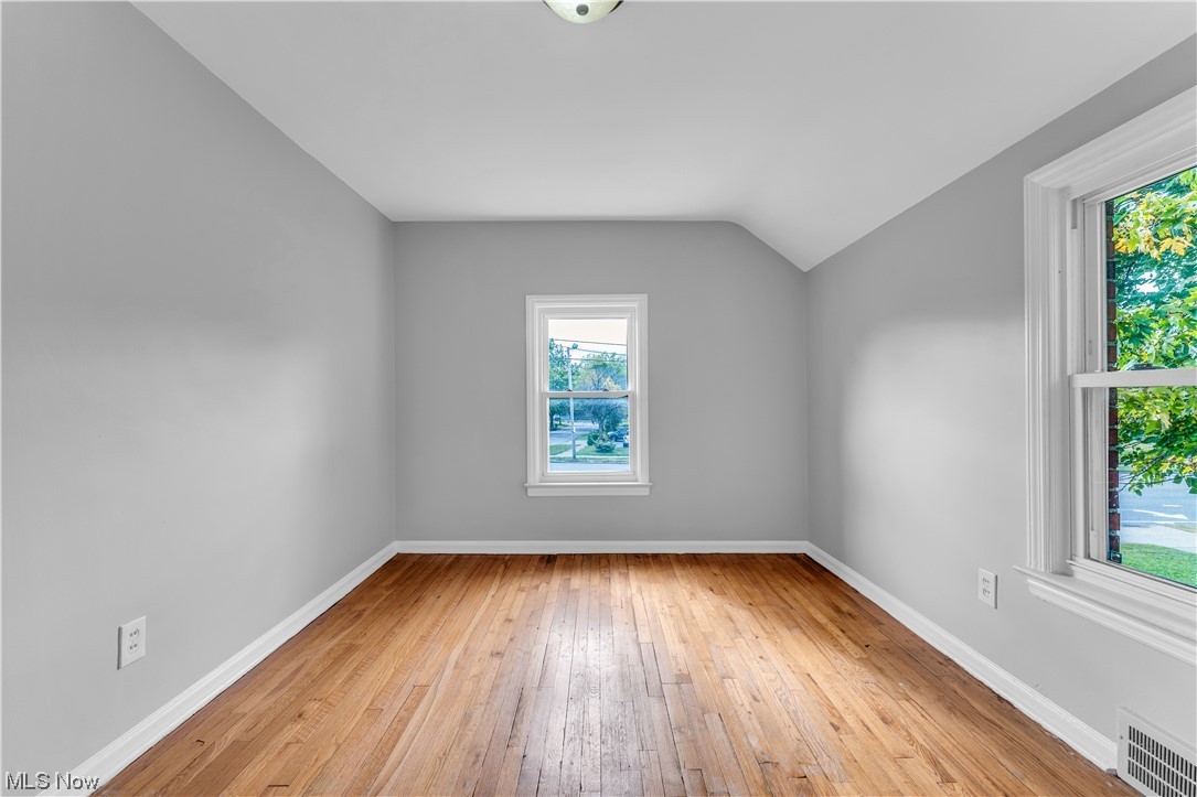 Shaker Lee - Residential