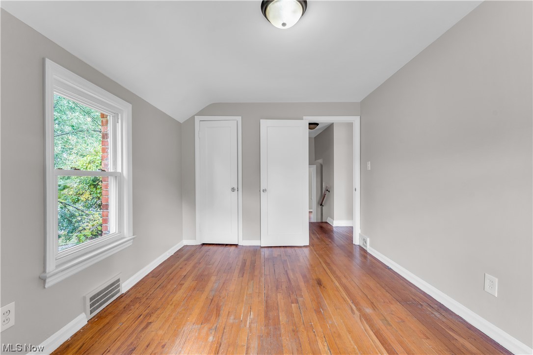 Shaker Lee - Residential