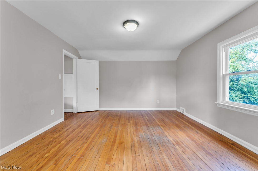 Shaker Lee - Residential