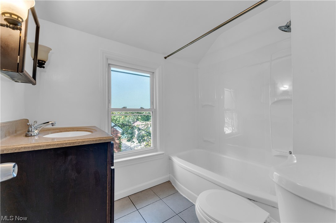 Shaker Lee - Residential