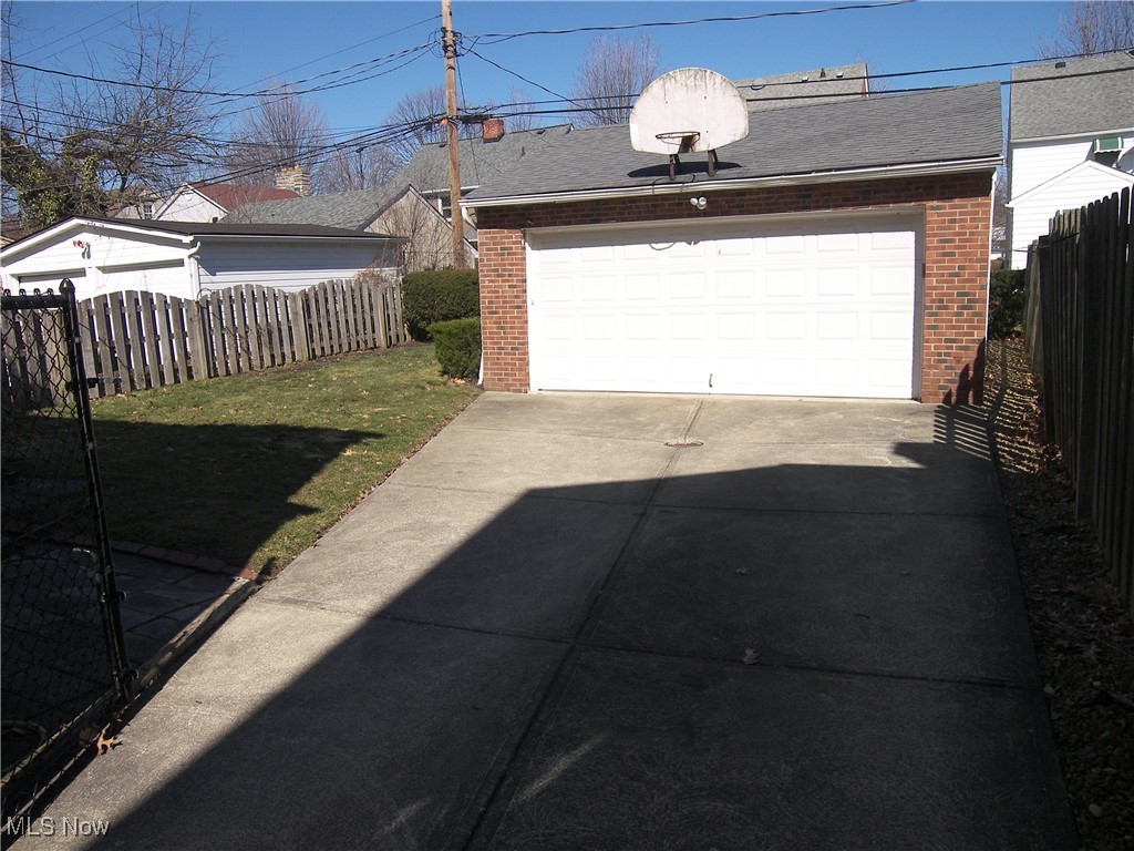 51 E 213th Street, Euclid, Ohio image 34