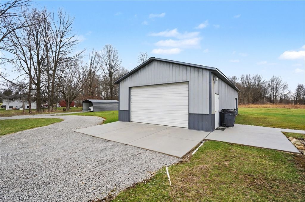 Photo of 14223 N Palmyra Road, North Jackson, OH 44451 (MLS # 5194794)