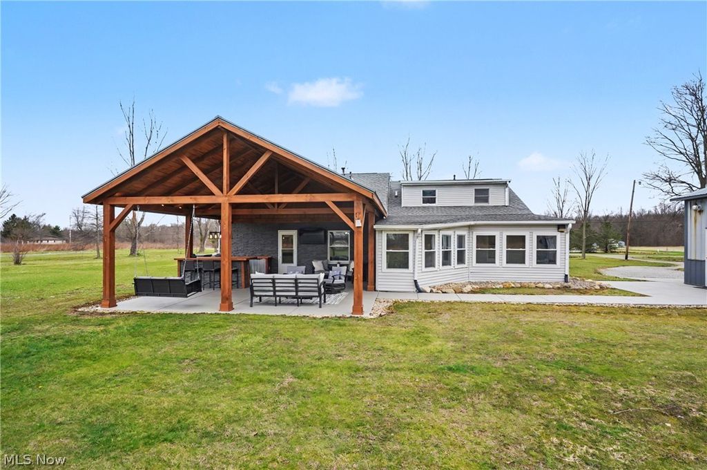 Photo of 14223 N Palmyra Road, North Jackson, OH 44451 (MLS # 5194794)