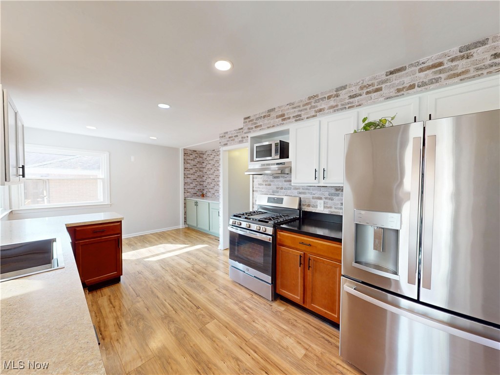4503 Clague Road, North Olmsted, Ohio image 11