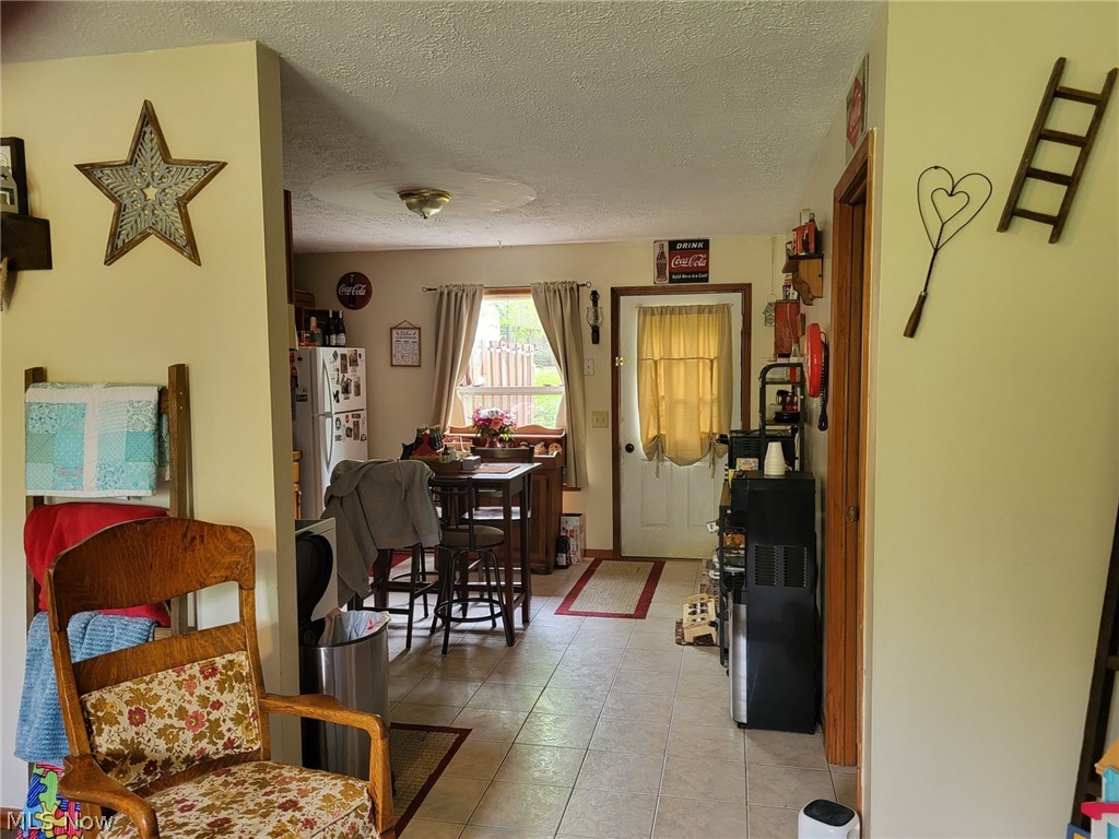 519 Straub Road W