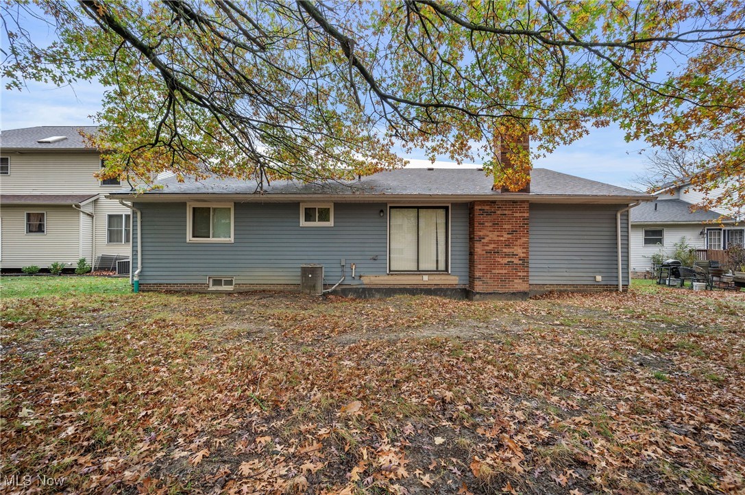 2121 Apple Drive, Euclid, Ohio image 35