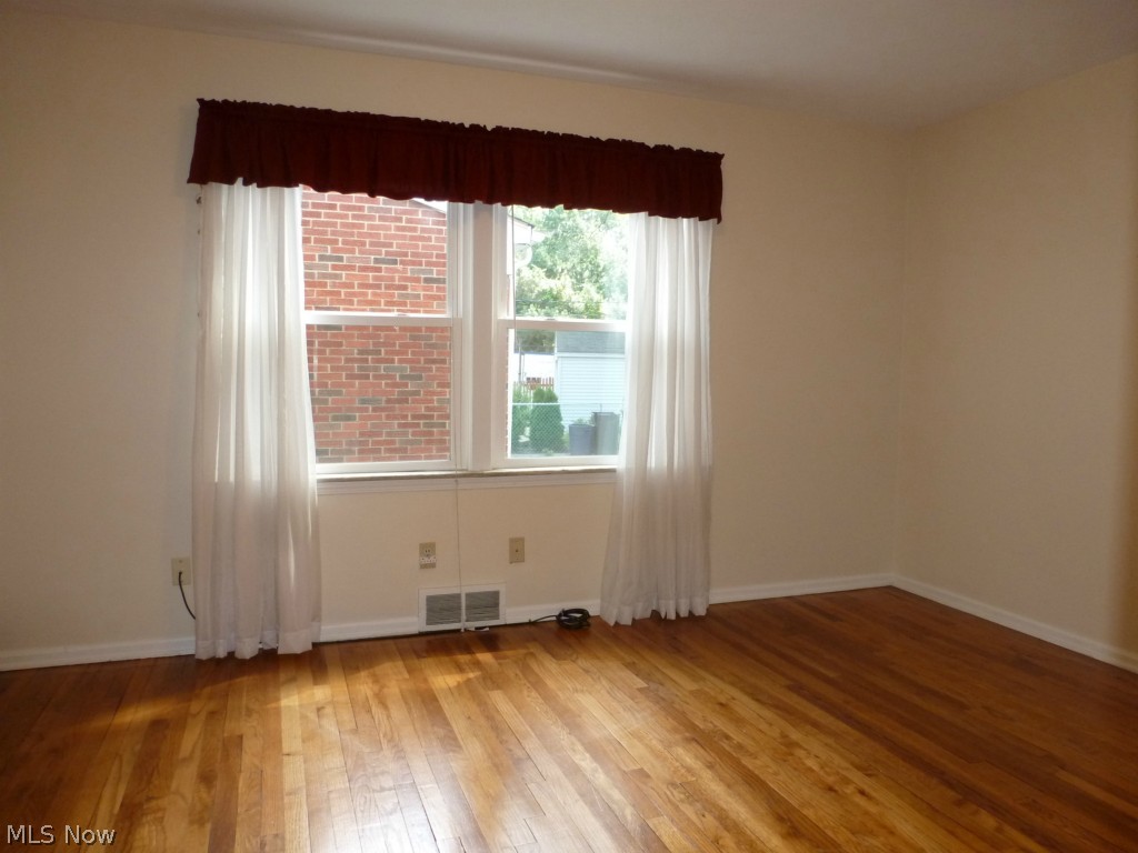 Utopia Beach 04 - Residential