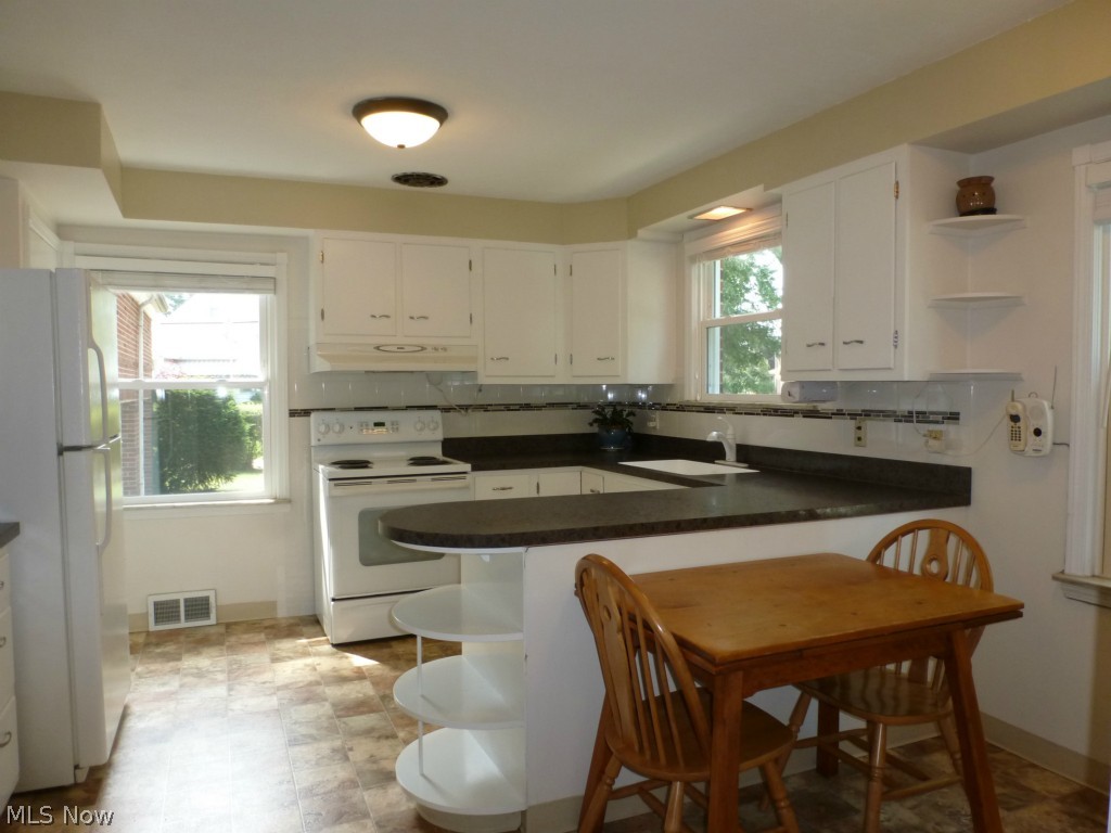 Utopia Beach 04 - Residential