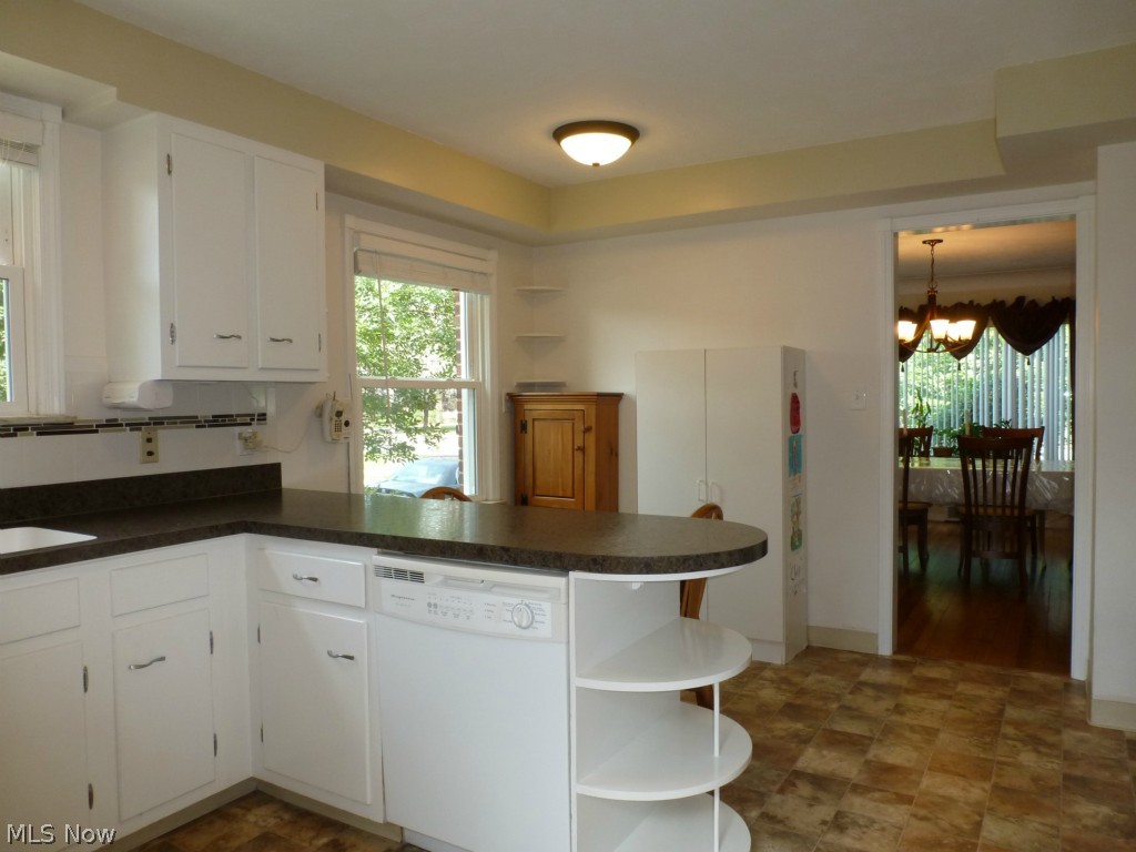 Utopia Beach 04 - Residential