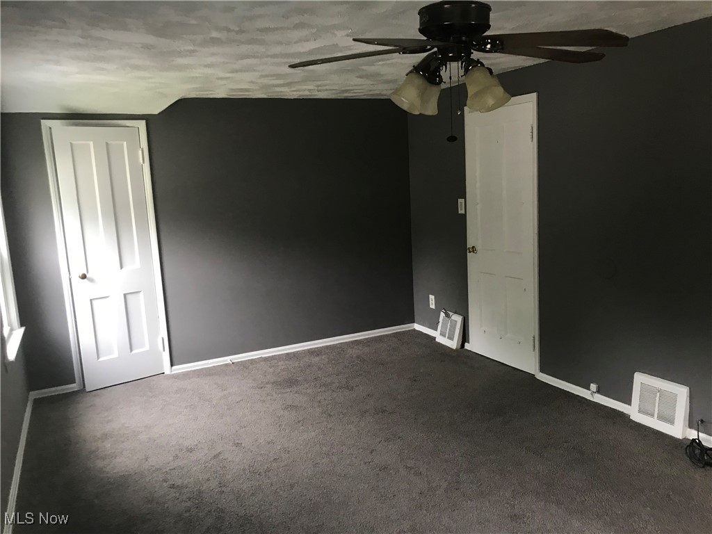 Robert Dvoraks Shakerwood 20 - Residential