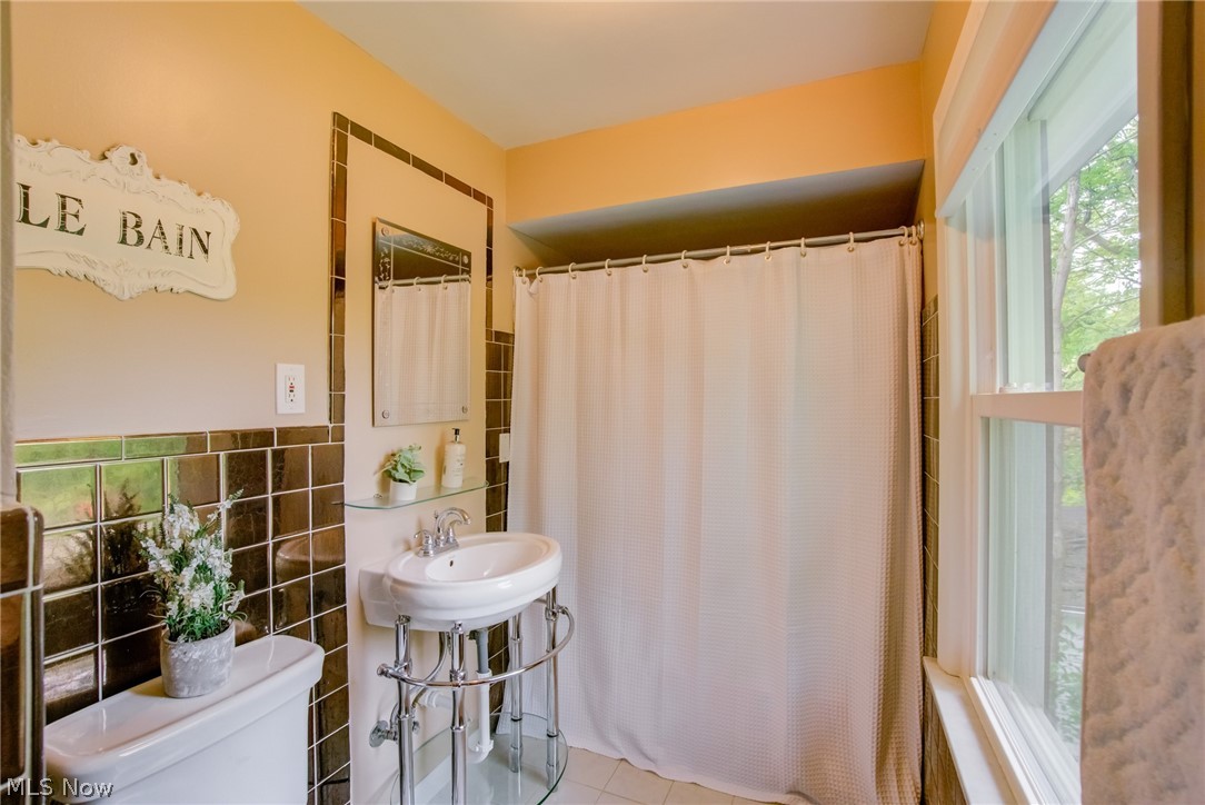 Rapid Transit Land Sales Compa - Residential