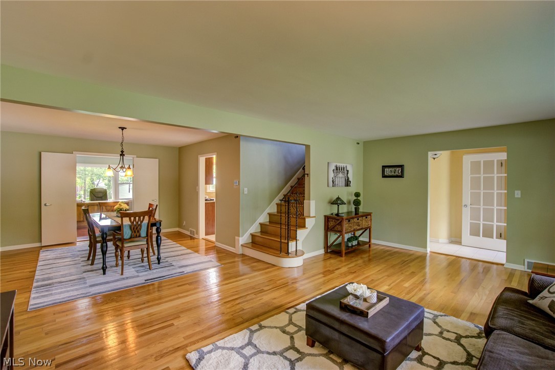 Rapid Transit Land Sales Compa - Residential