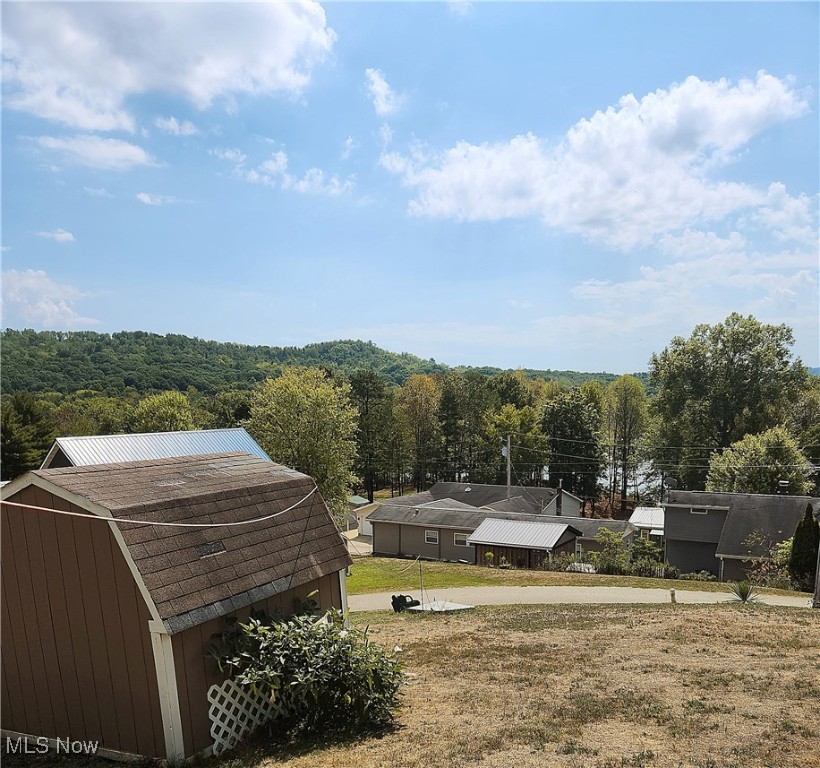 23516 Hideaway Drive, Senecaville, Ohio image 8