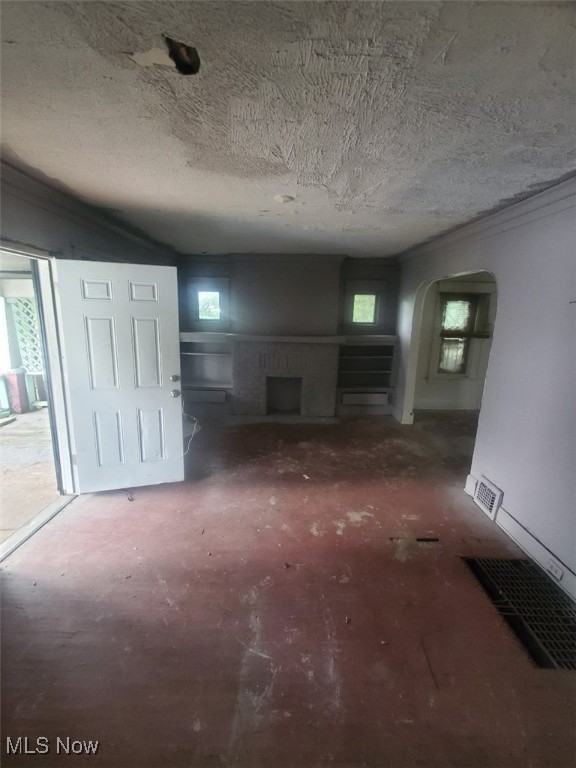 1239 E 143rd Street, East Cleveland, Ohio image 3