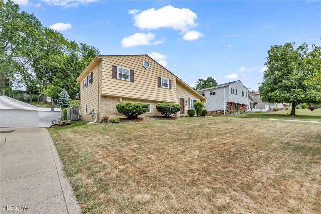 5409 Karen Isle Drive, Willoughby, Ohio image 3
