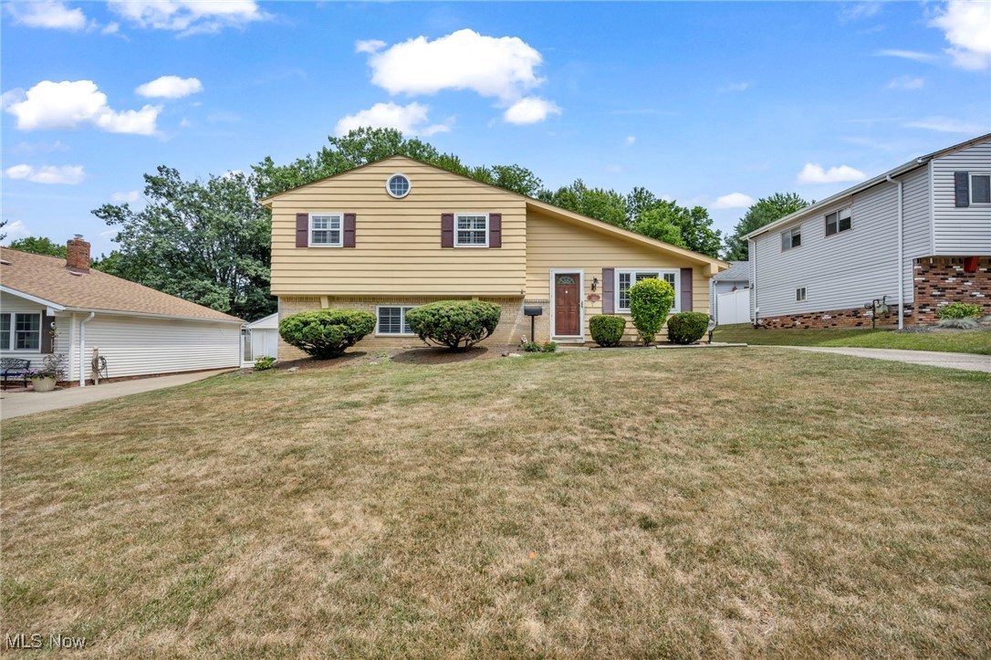 5409 Karen Isle Drive, Willoughby, Ohio image 2