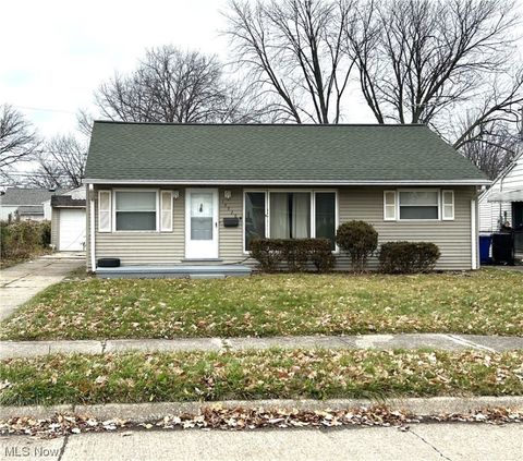Single Family Residence in Cleveland OH 13720 Leroy Avenue.jpg