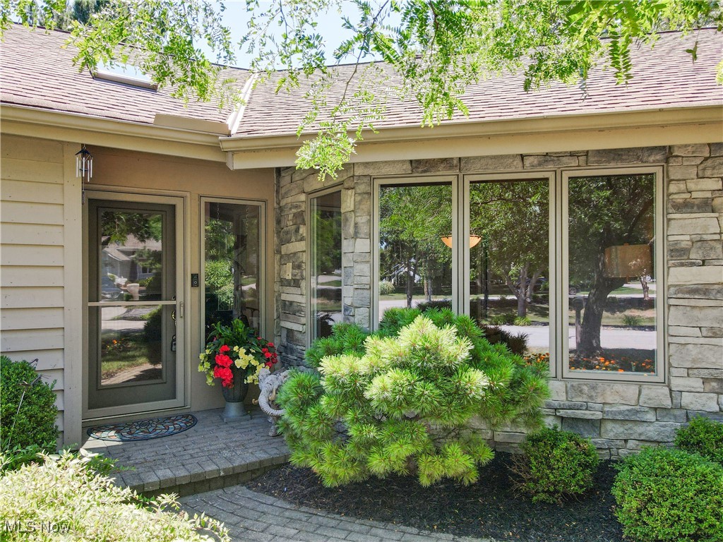 5575 Hummingbird Circle