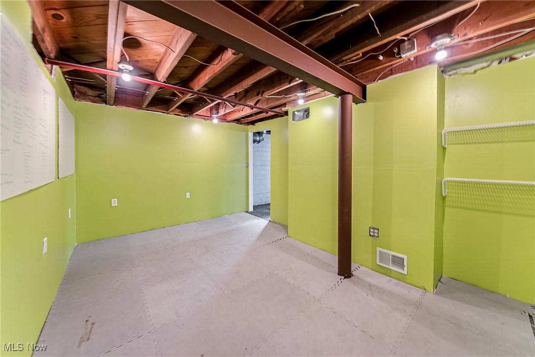 Ridgewood Garden Anx - Residential