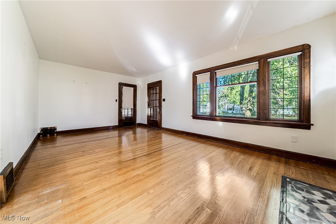 Ridgewood Garden Anx - Residential