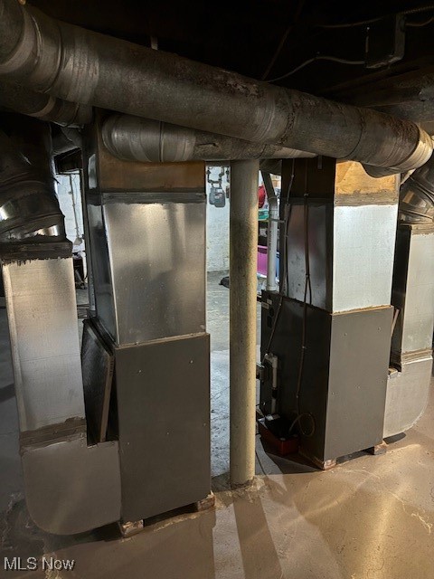 Henderson Realty Cos Lake Shore - Residential Income