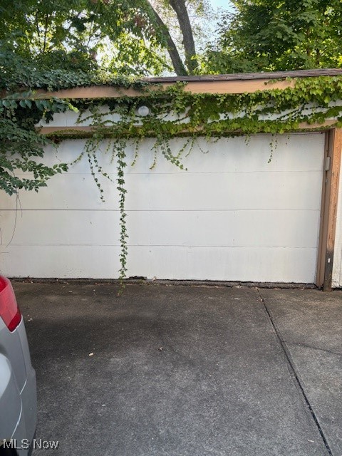 Henderson Realty Cos Lake Shore - Residential Income