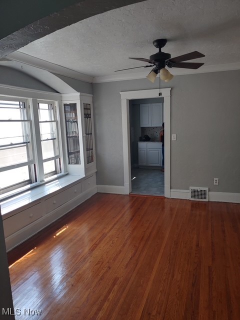 Henderson Realty Cos Lake Shore - Residential Income