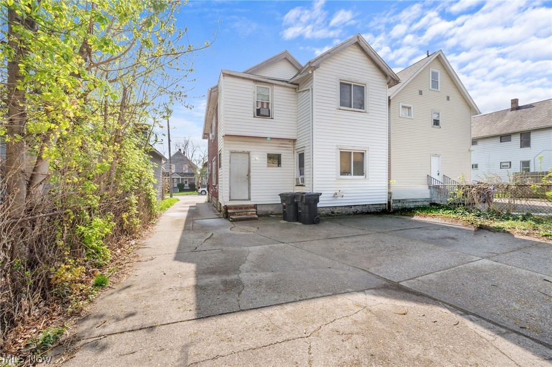 Town - Residential Income