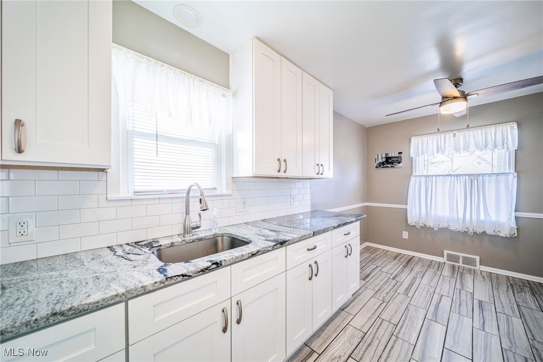 242 E 330th Street, Willowick, Ohio image 11