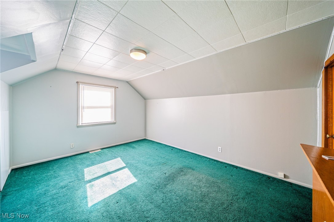 242 E 330th Street, Willowick, Ohio image 16