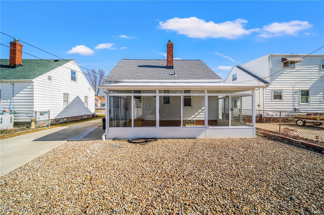 242 E 330th Street, Willowick, Ohio image 31