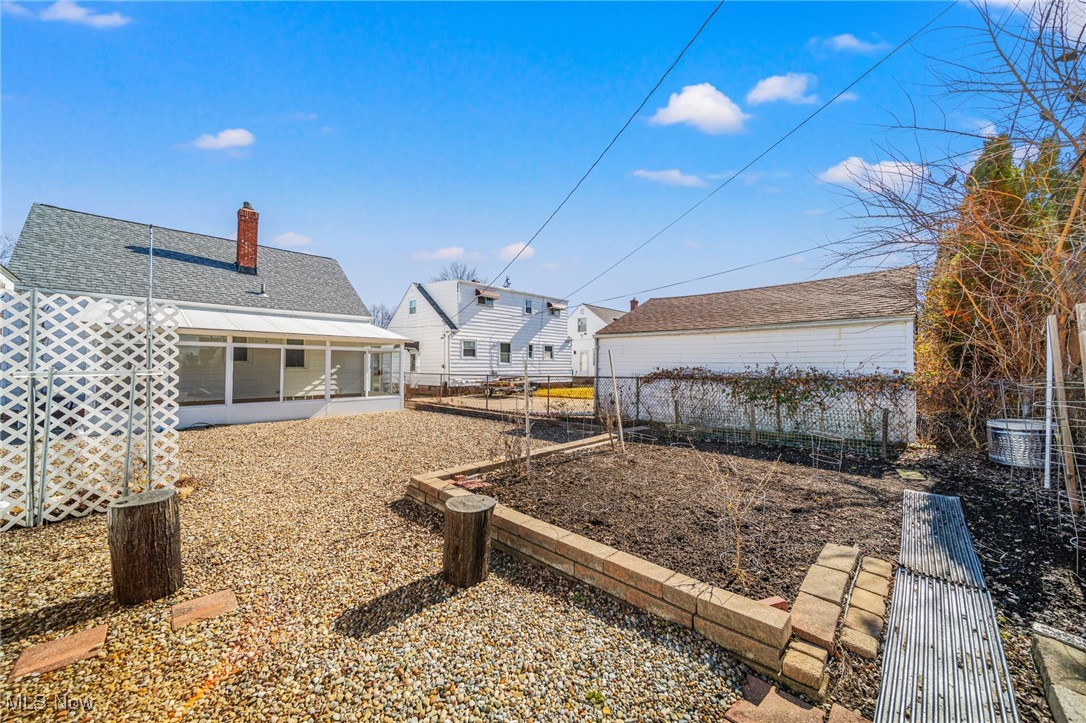 242 E 330th Street, Willowick, Ohio image 33