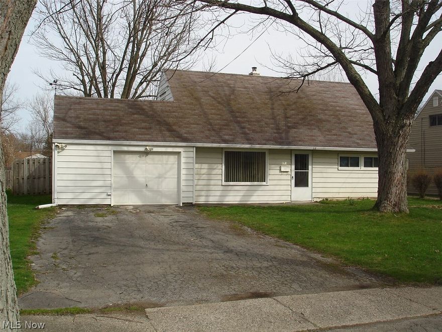 3 bedroom 1 bath aluminum sided cape cod with 1 1/2  car attached garage, fenced in yard with large back patio.
Newer vinyl replacement windows, carpeting and ceramic tile. Freshly painted. Priced to sell.  New Roof 2016.