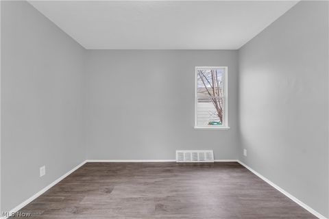 Tiny photo for 19703 Fairway Avenue, Maple Heights, OH 44137 (MLS # 5201954)