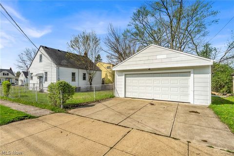 Tiny photo for 19703 Fairway Avenue, Maple Heights, OH 44137 (MLS # 5201954)