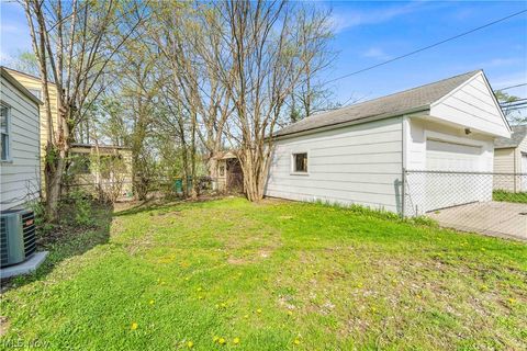 Tiny photo for 19703 Fairway Avenue, Maple Heights, OH 44137 (MLS # 5201954)
