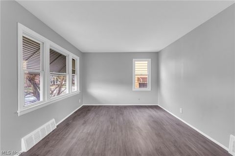 Tiny photo for 19703 Fairway Avenue, Maple Heights, OH 44137 (MLS # 5201954)