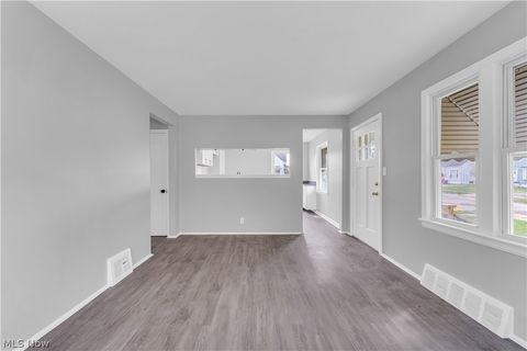 Tiny photo for 19703 Fairway Avenue, Maple Heights, OH 44137 (MLS # 5201954)