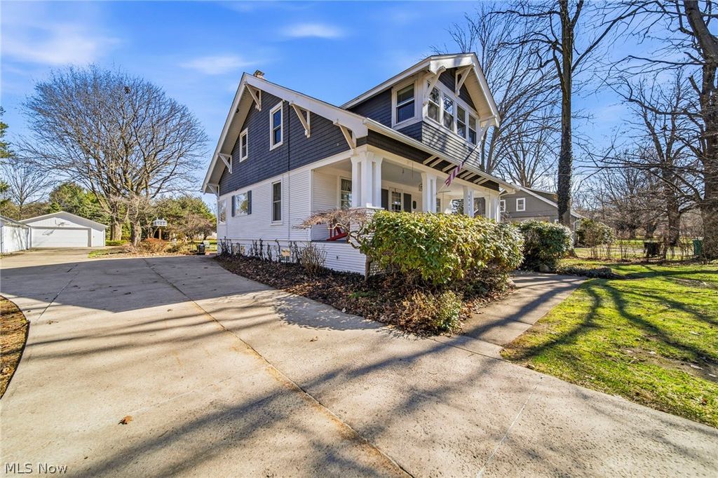 Photo of 6943 Roosevelt Avenue, Mentor, OH 44060 (MLS # 5192527)