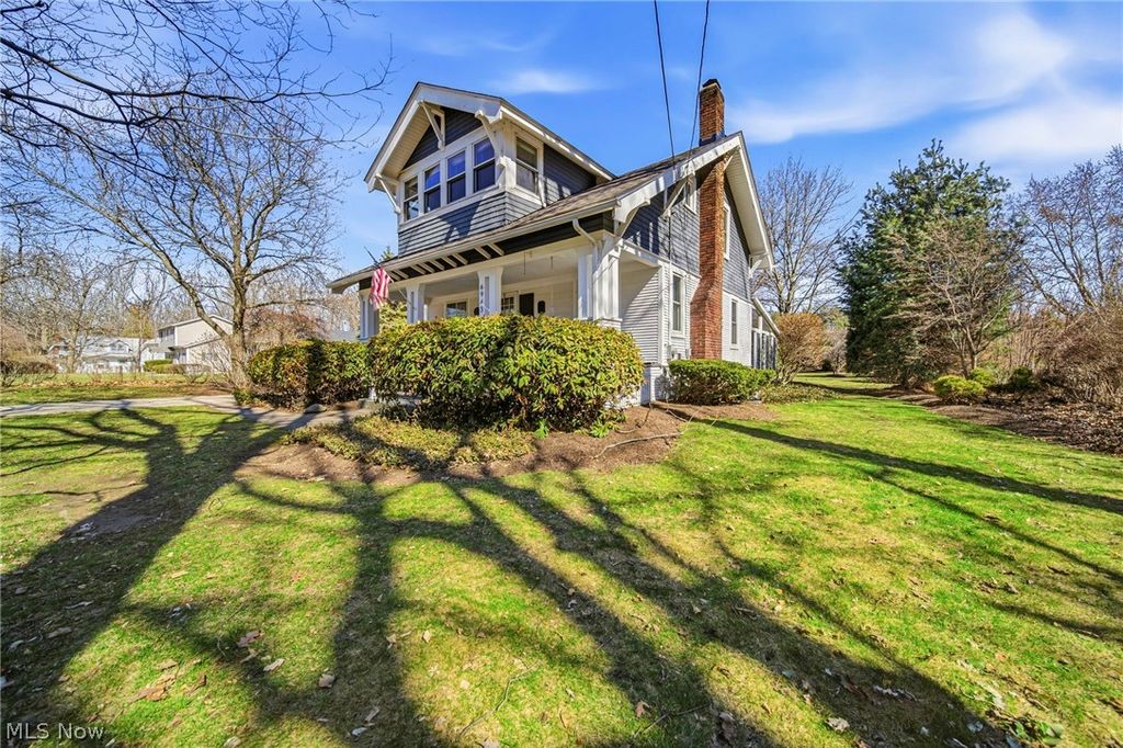 Photo of 6943 Roosevelt Avenue, Mentor, OH 44060 (MLS # 5192527)