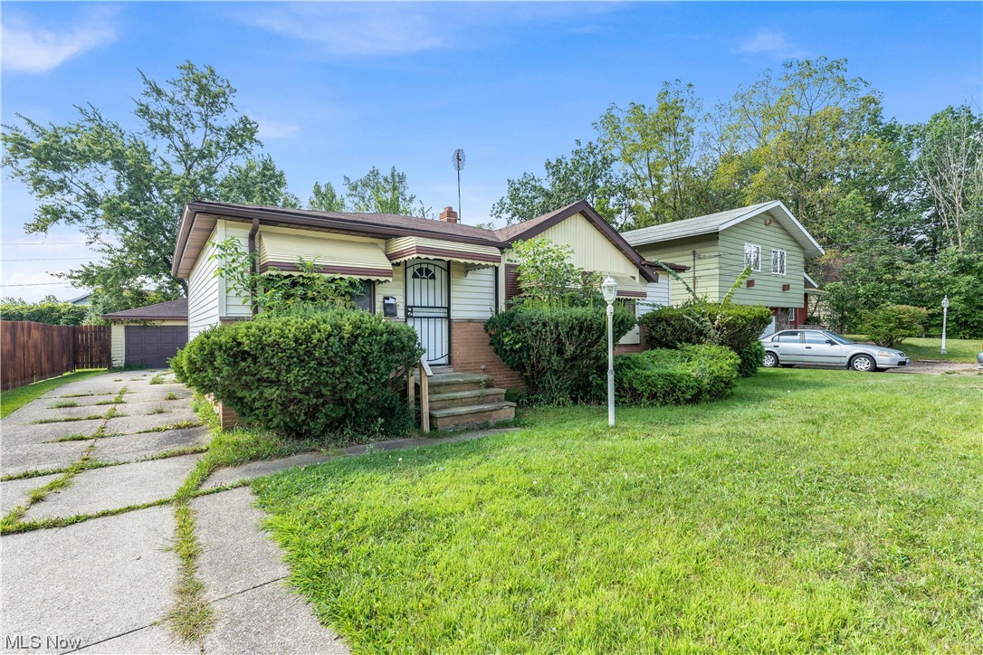 Lester D Mesch 01 - Residential