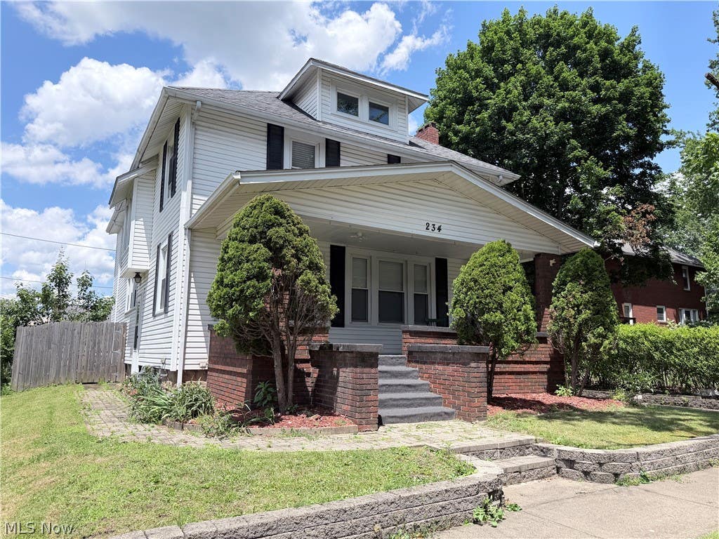 Photo of 234 Mulberry Street, Coshocton, OH 43812 (MLS # 5220079)