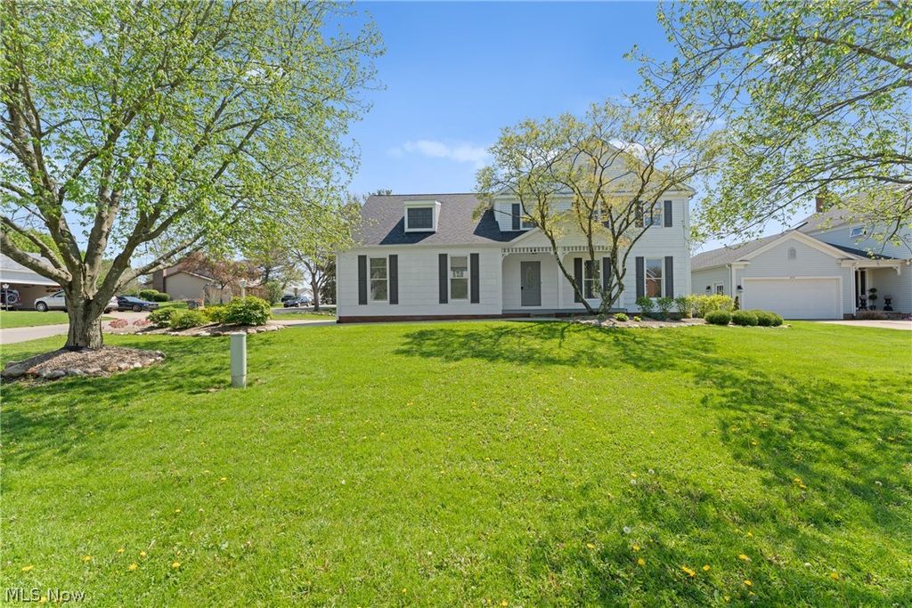 Photo of 3700 Farnham Street NW, North Canton, OH 44720 (MLS # 5200675)