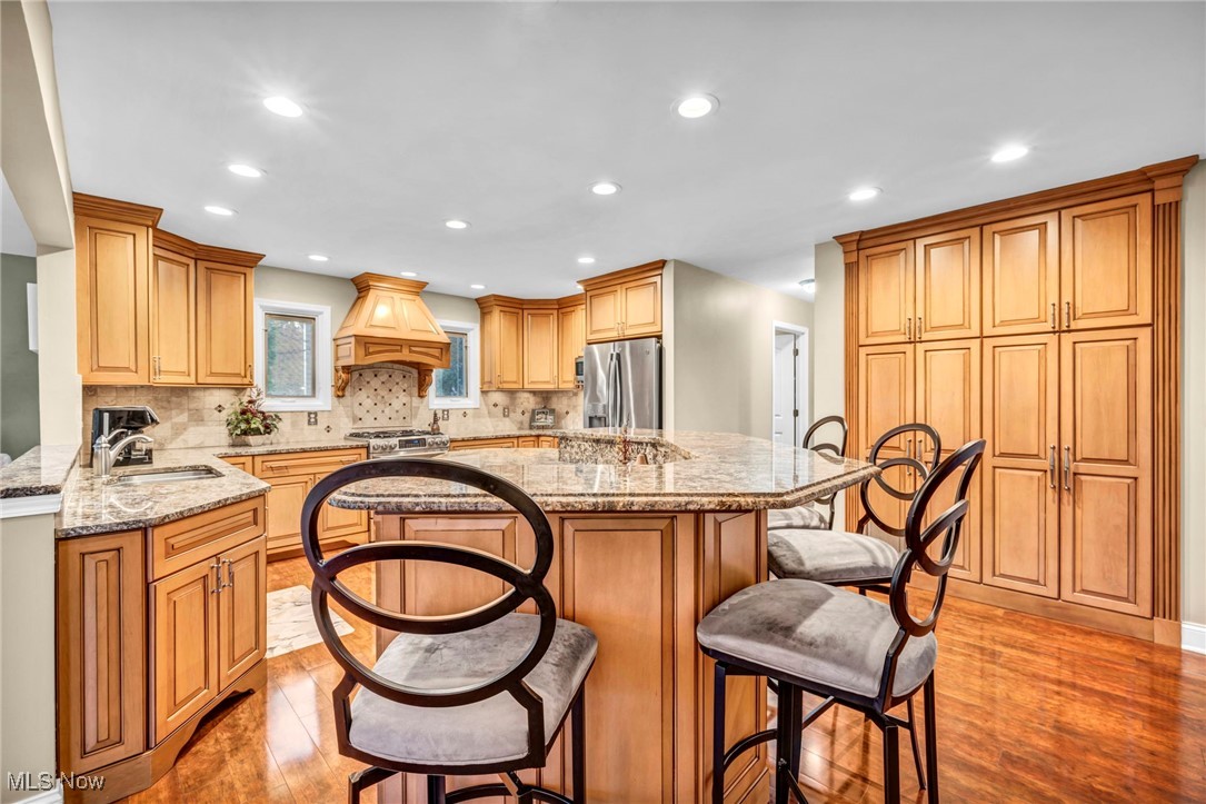 18411 Martins Lane, Strongsville, Ohio image 18