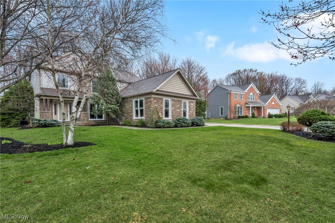 18411 Martins Lane, Strongsville, Ohio image 2